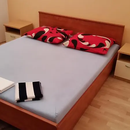 Cleopatra Hostel Split